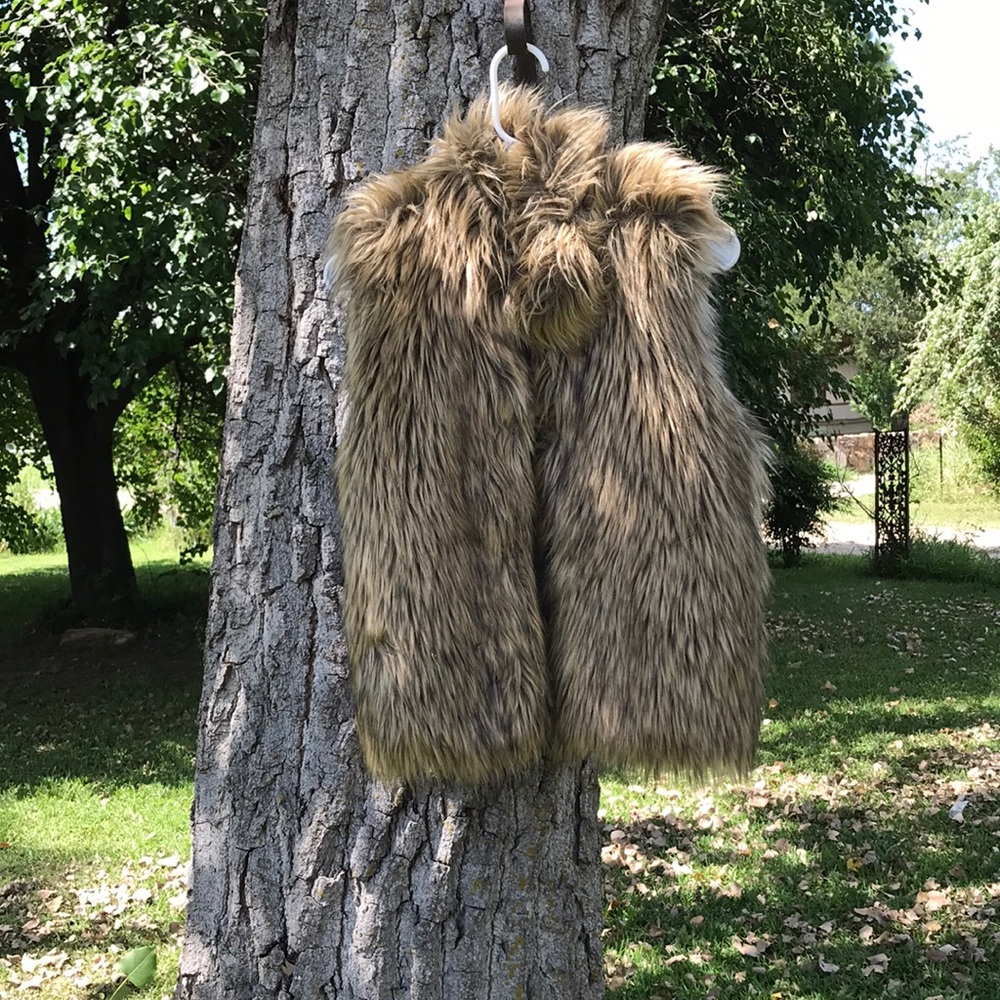 Cute brown furry size small vest